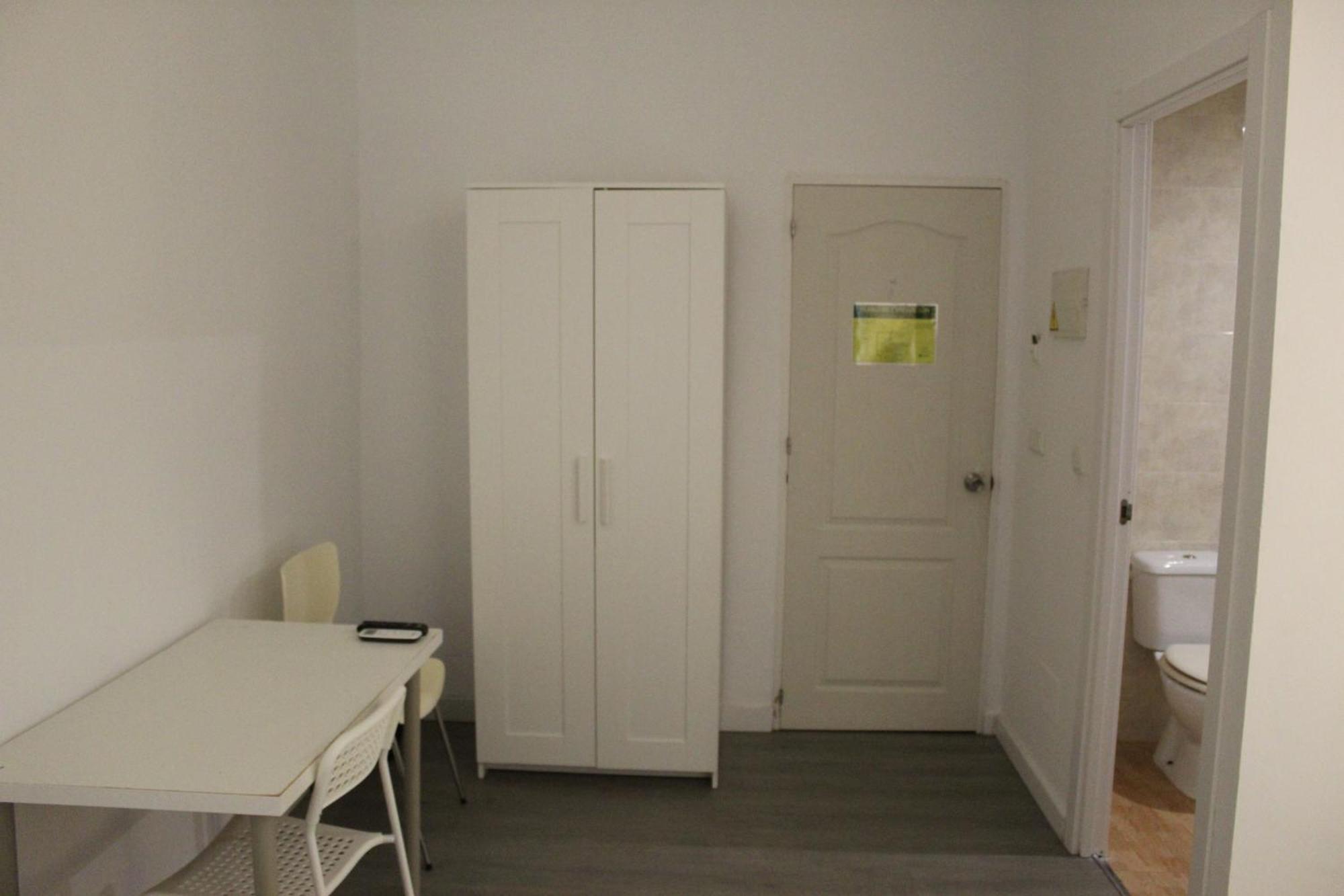 Driepersoonskamer met Eigen Badkamer